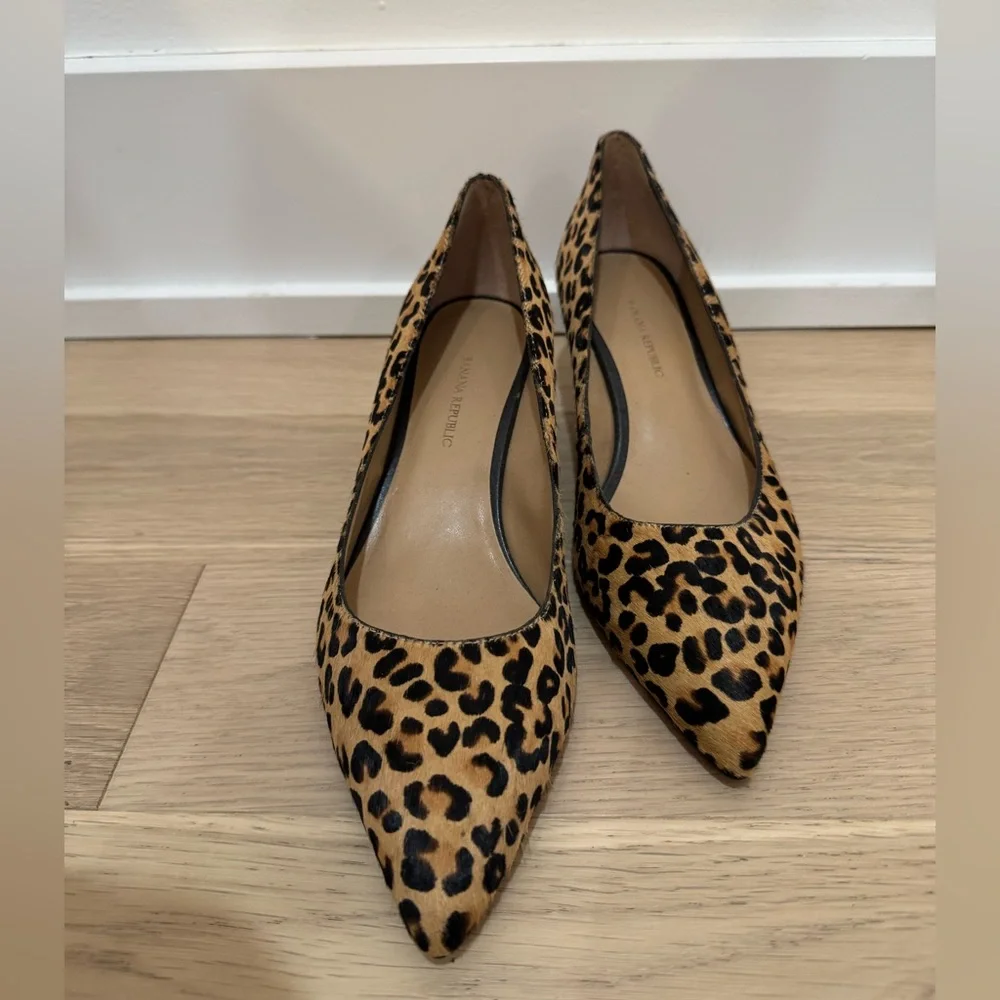 Banana Republic leopard fur pumps, 7.5 - Picture 3 of 5